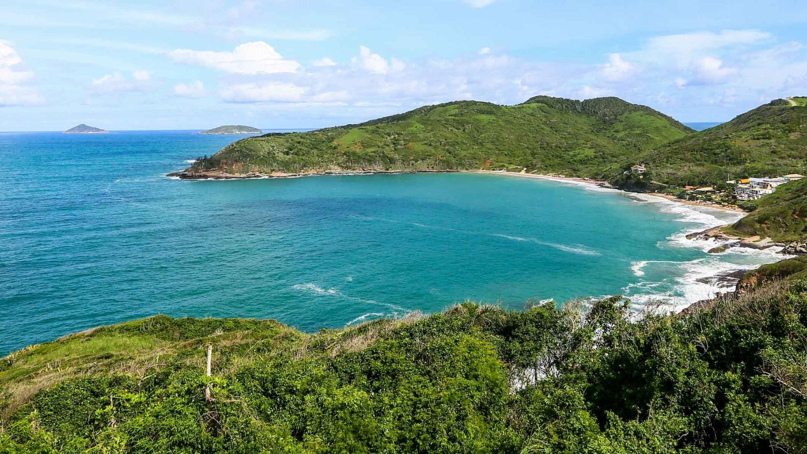 Descubra as deslumbrantes praias de Búzios e aproveite uma estadia inesquecível na Pousada Peixe Crew