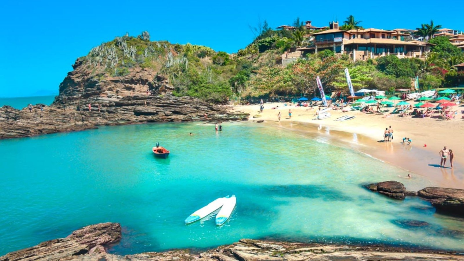 Descubra Búzios em família! Praias incríveis