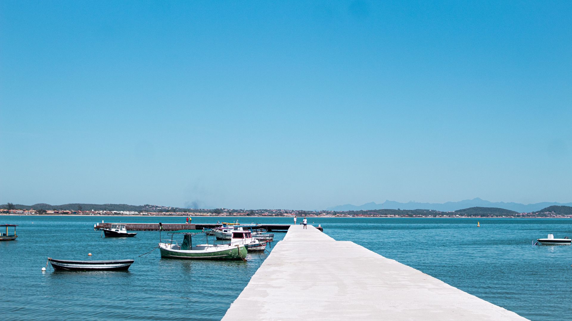 Descubra o romance em Búzios! Hospede-se na Pousada Peixe Crew e desfrute de praias deslumbrantes e momentos inesquecíveis a dois.